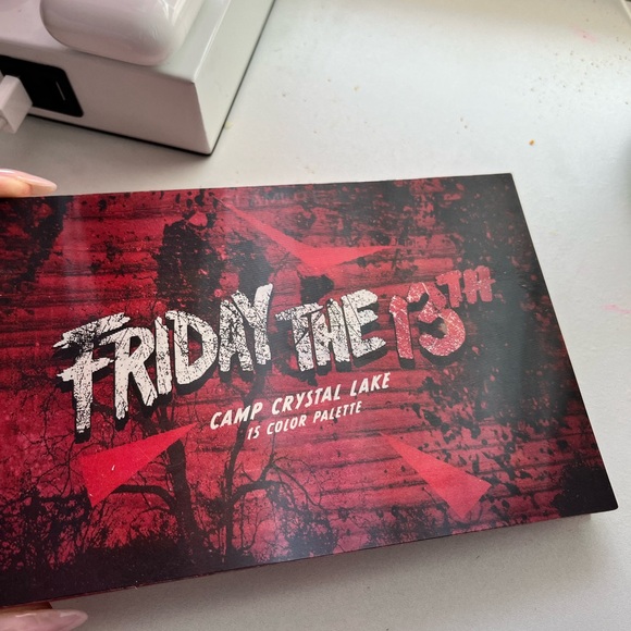 Exclusive Glamlite Friday the 13th makeup palette. - Picture 3 of 6